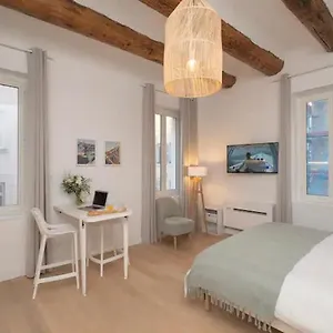 https://sweet-designs-suites-vieux-port.fr-provencehotel.com