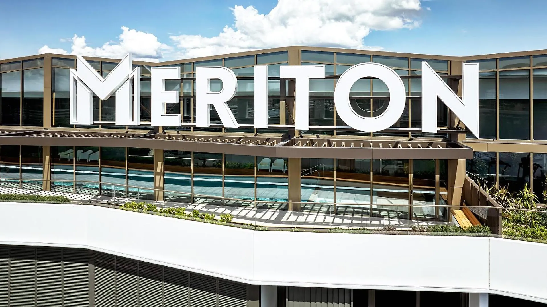 ***** Aparthotel Meriton Suites Canberra Australia