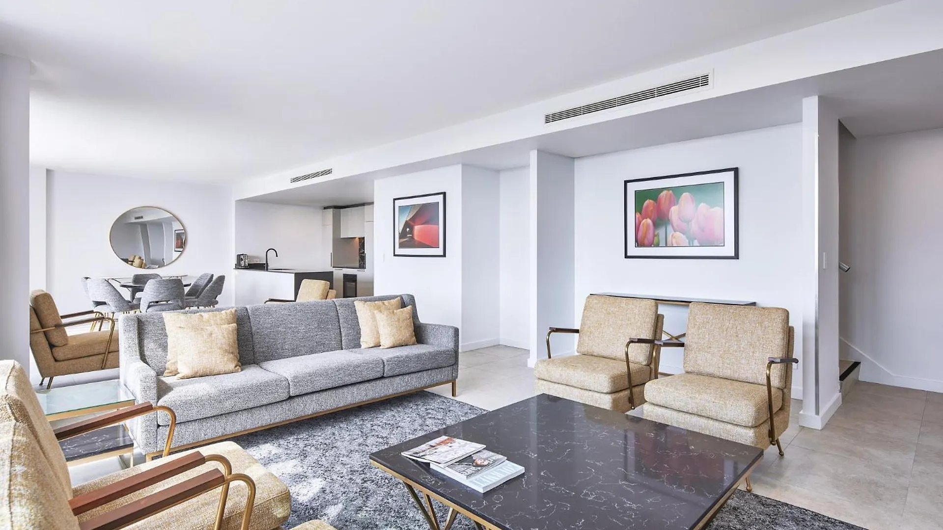 ***** Aparthotel Meriton Suites Canberra Australia