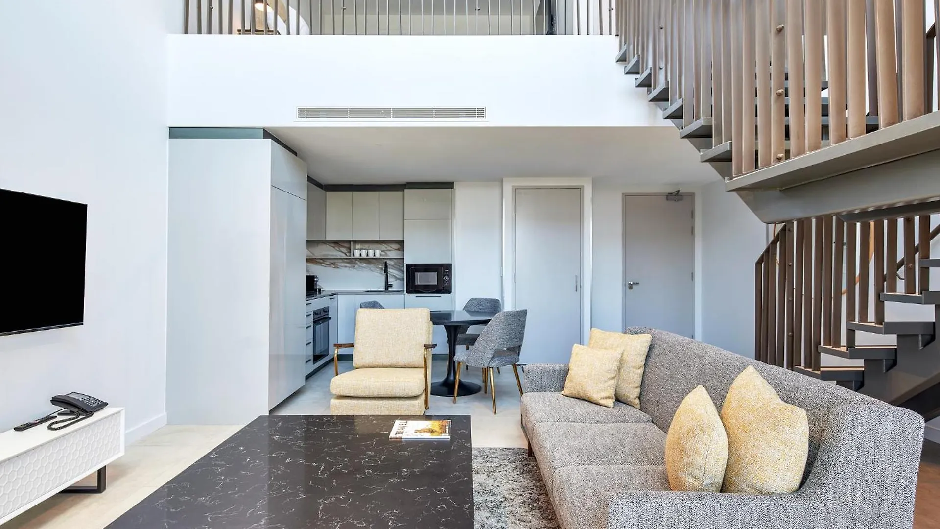 Meriton Suites Canberra Australia